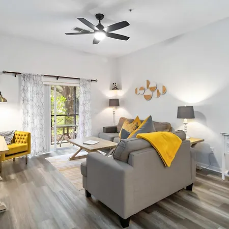 Classic Disney Themed Condo On Ground Floor